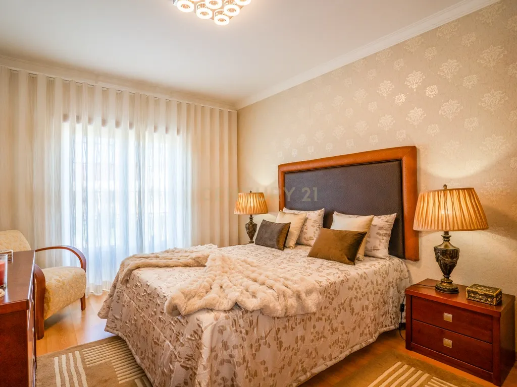 Moradia T4 Independente com Anexo | Lote 635 m² - Image 24