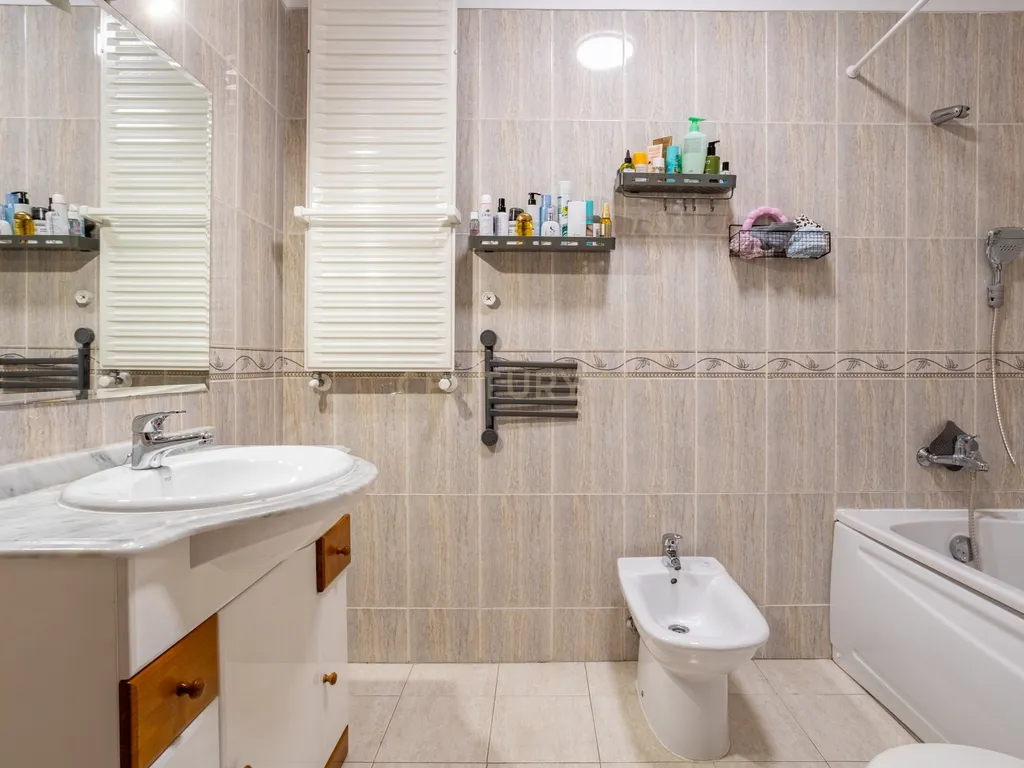 Apartamento T3 em Prior Velho com garagem - Image 15