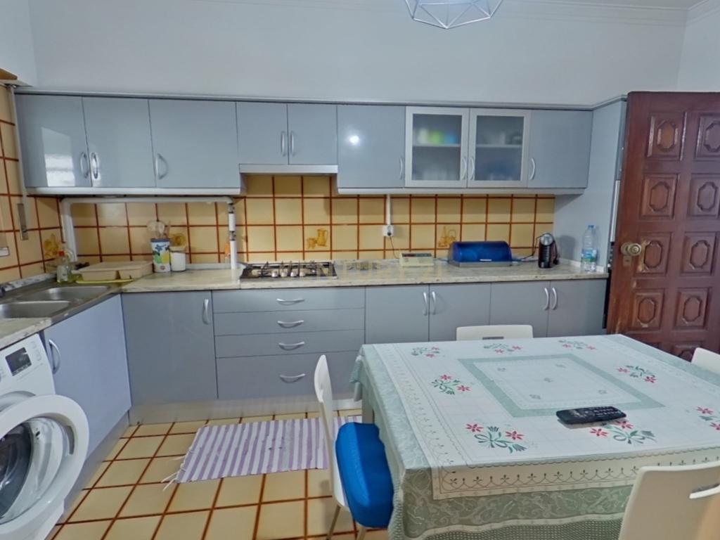 Usufruto Vitalício - Excelente Oportunidade de Investimento | Moradia Isolada T3 - Image 4