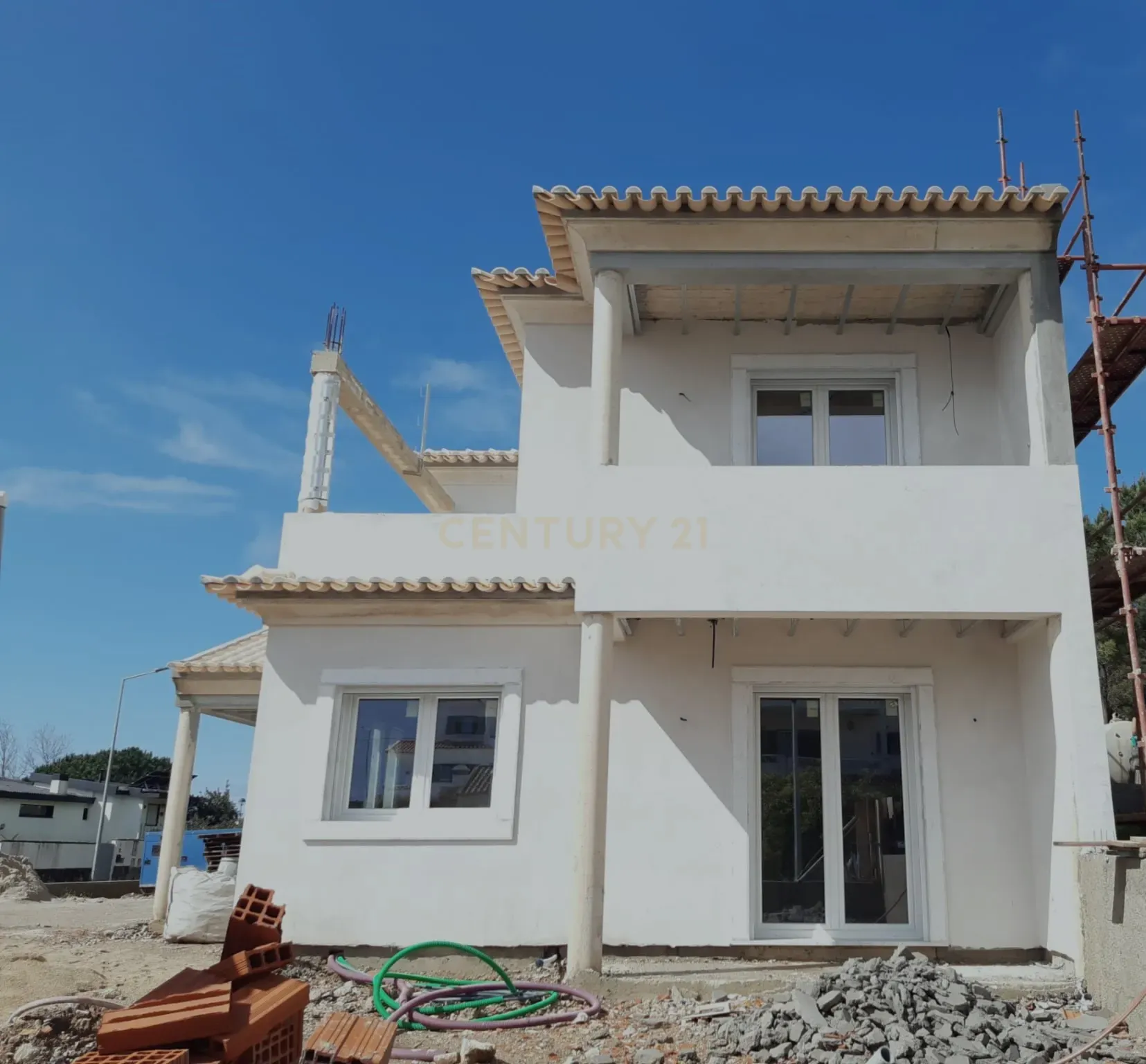Moradia T3 com piscina e jardim em construção em Casa Nova na Ericeira - Image 9