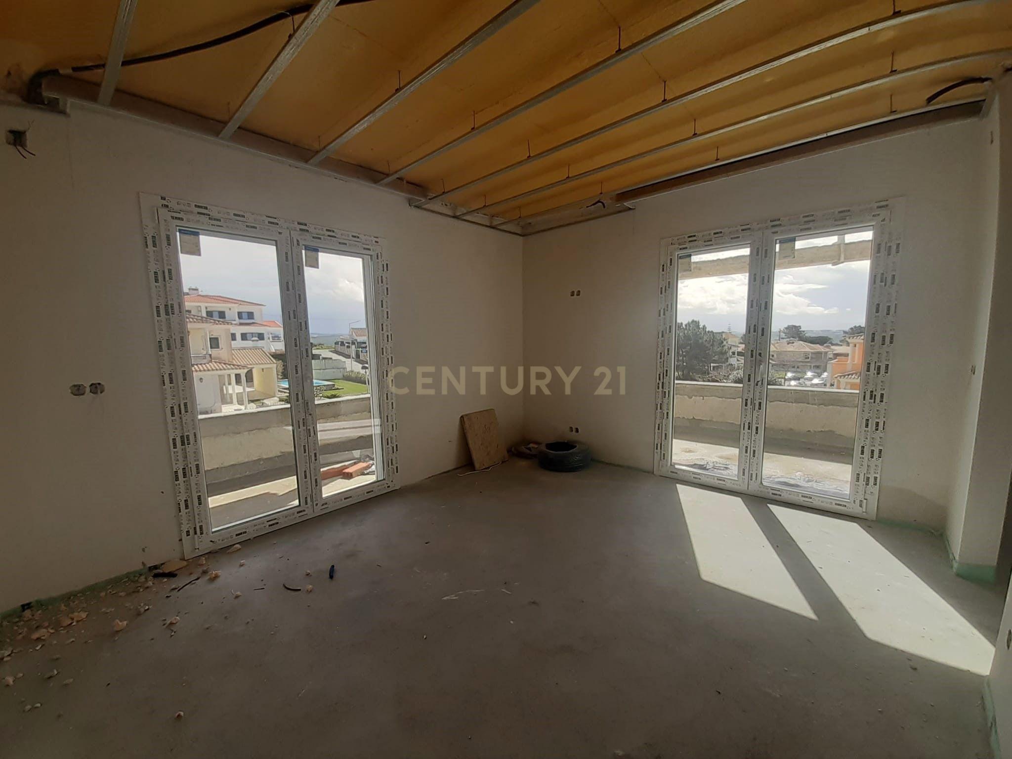 Moradia T3 com piscina e jardim em construção em Casa Nova na Ericeira - Image 22