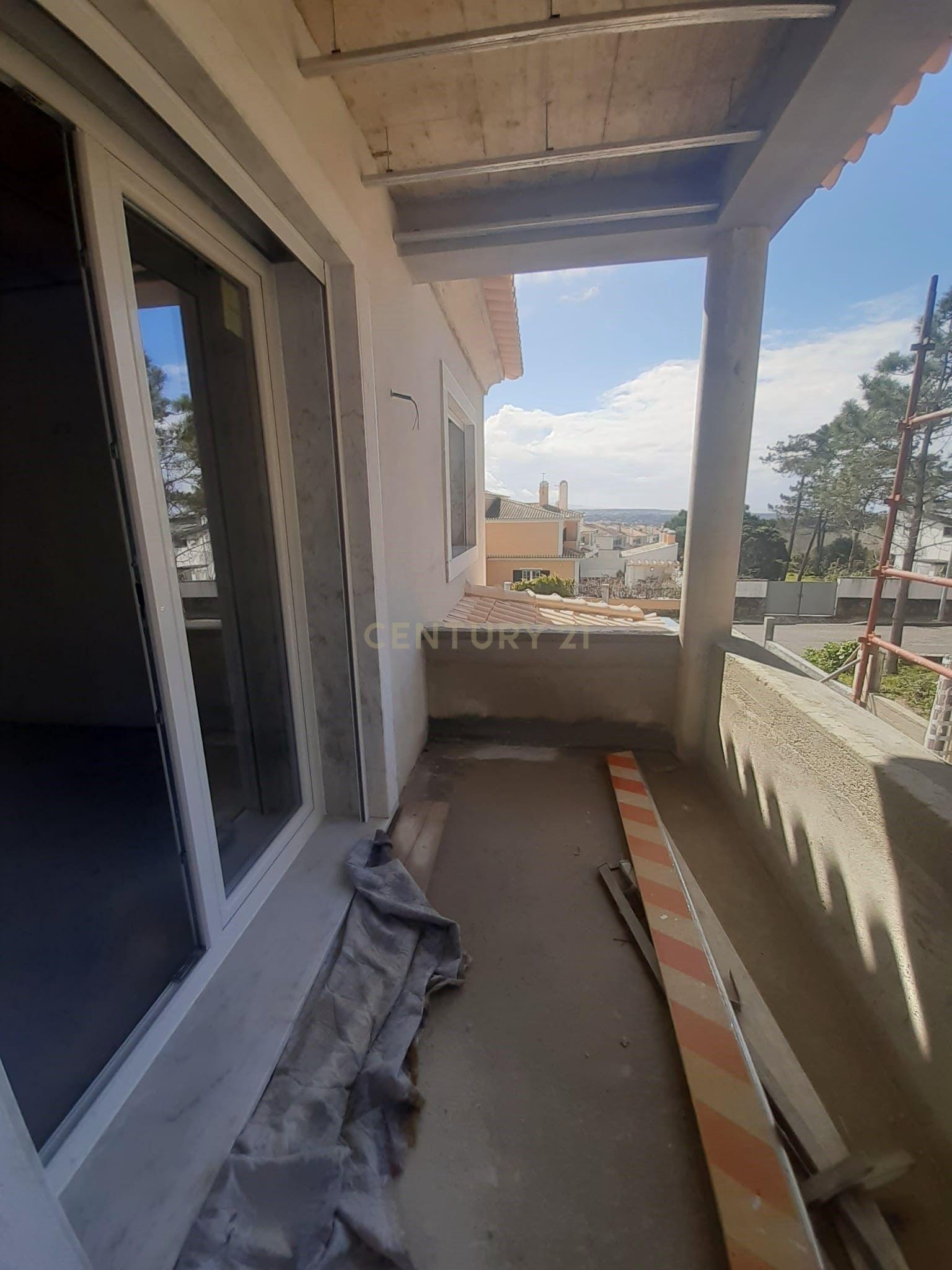 Moradia T3 com piscina e jardim em construção em Casa Nova na Ericeira - Image 28