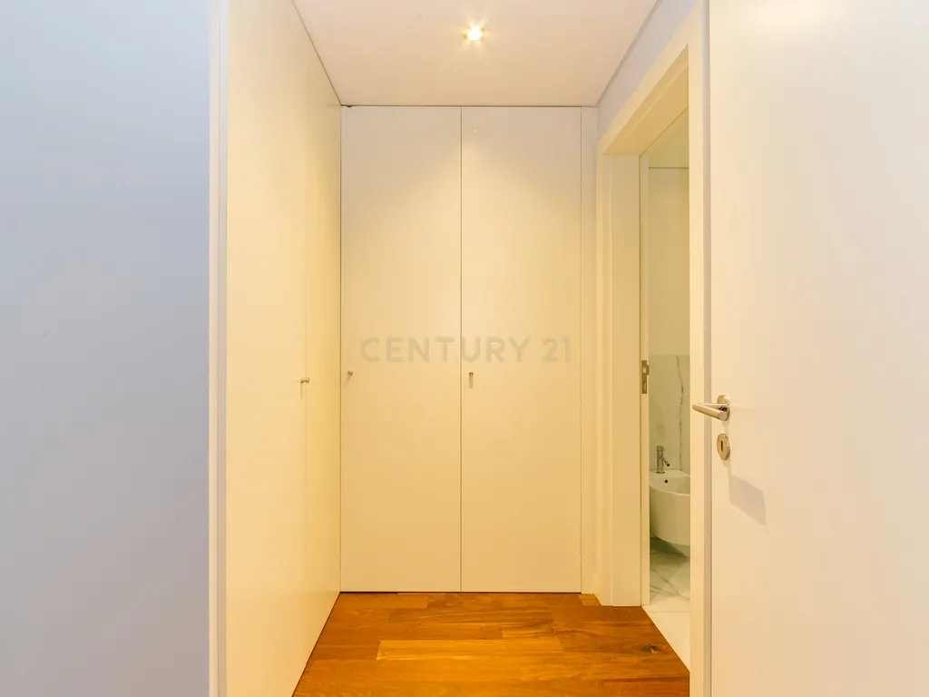 Excelente apartamento T2 em Avenidas Novas, Lisboa - Image 22