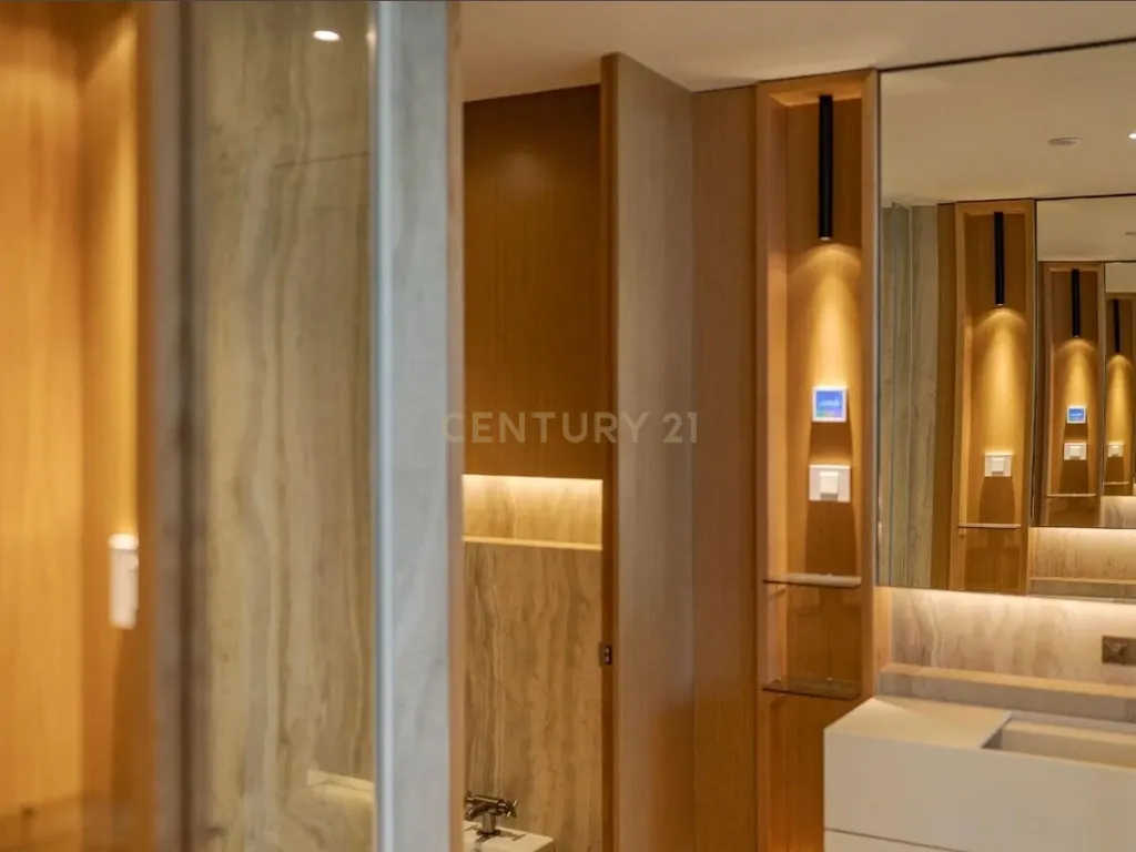 Savoy Residence | Monumentalis Uma nova dimensão de exclusividade no coração do Funchal - Image 3