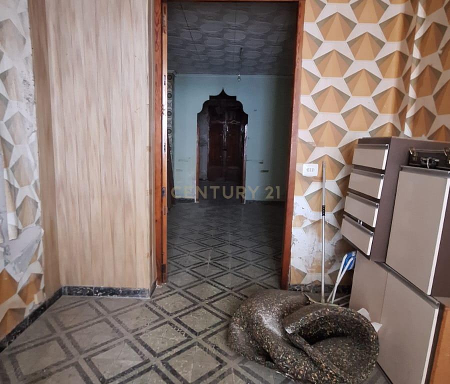 Moradia original para renovar em Benetússer – Localização privilegiada e sem risco de inundação! - Image 14