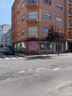 Fotografia 4 de Vende-se Espaço Comercial + Garagem com 10 Lugares