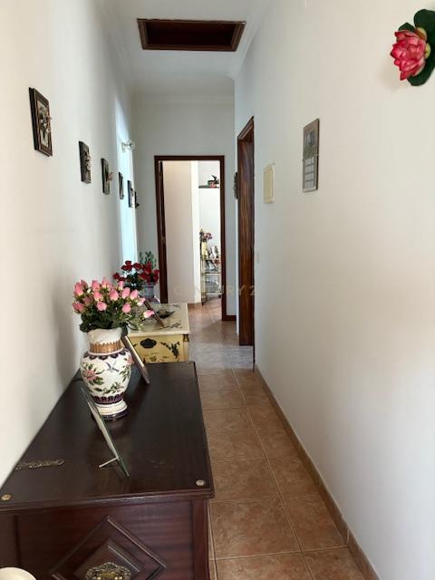 Moradia T3 na Quinta do Conde com Terraço e Garagem - Image 11
