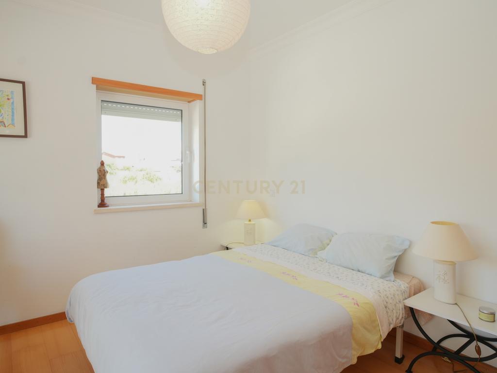 Apartamento T3 na Figueira da Foz (Buarcos) - condomínio fechado - Image 11