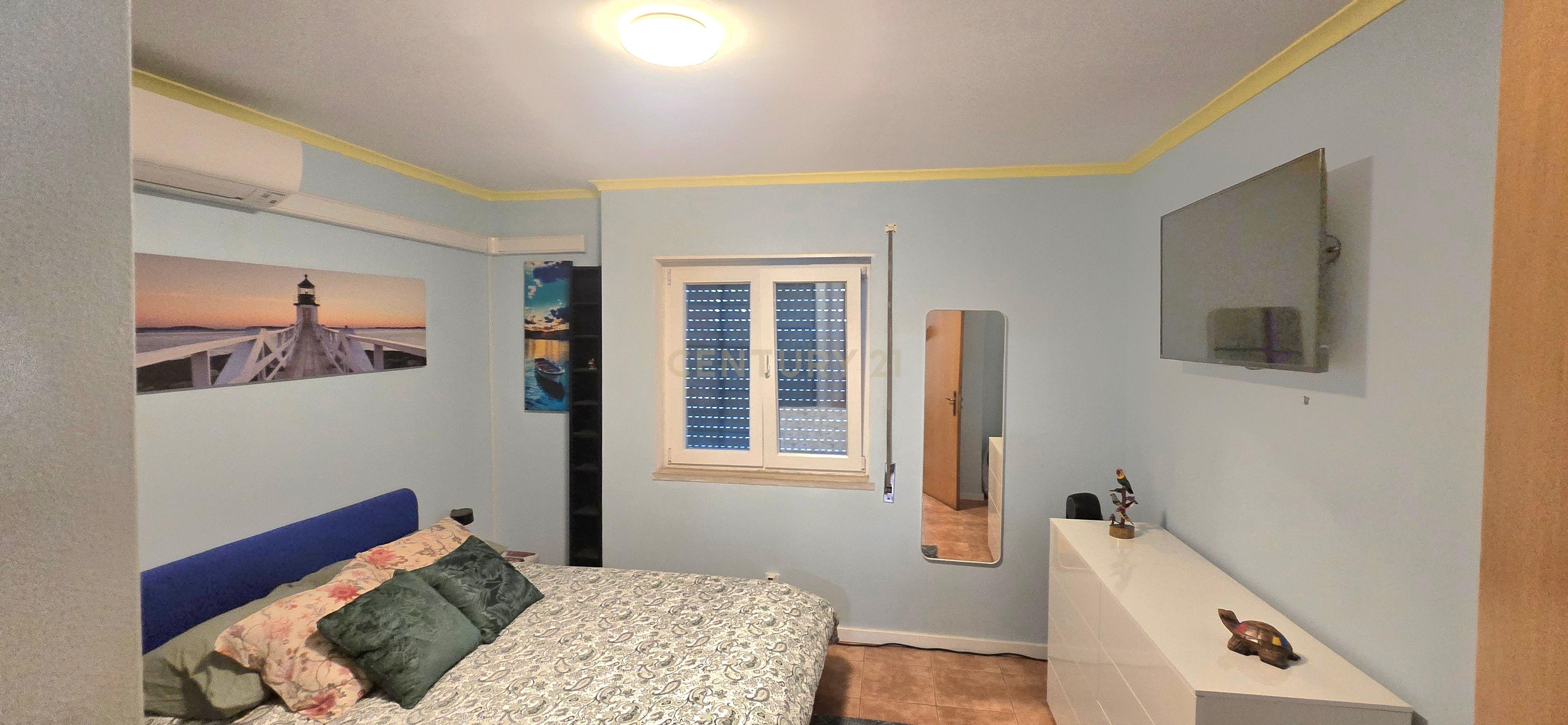 Fotografia 12 de Apartamento T1 Moderno com Logradouro Privativo e AC – Monte da Caparica