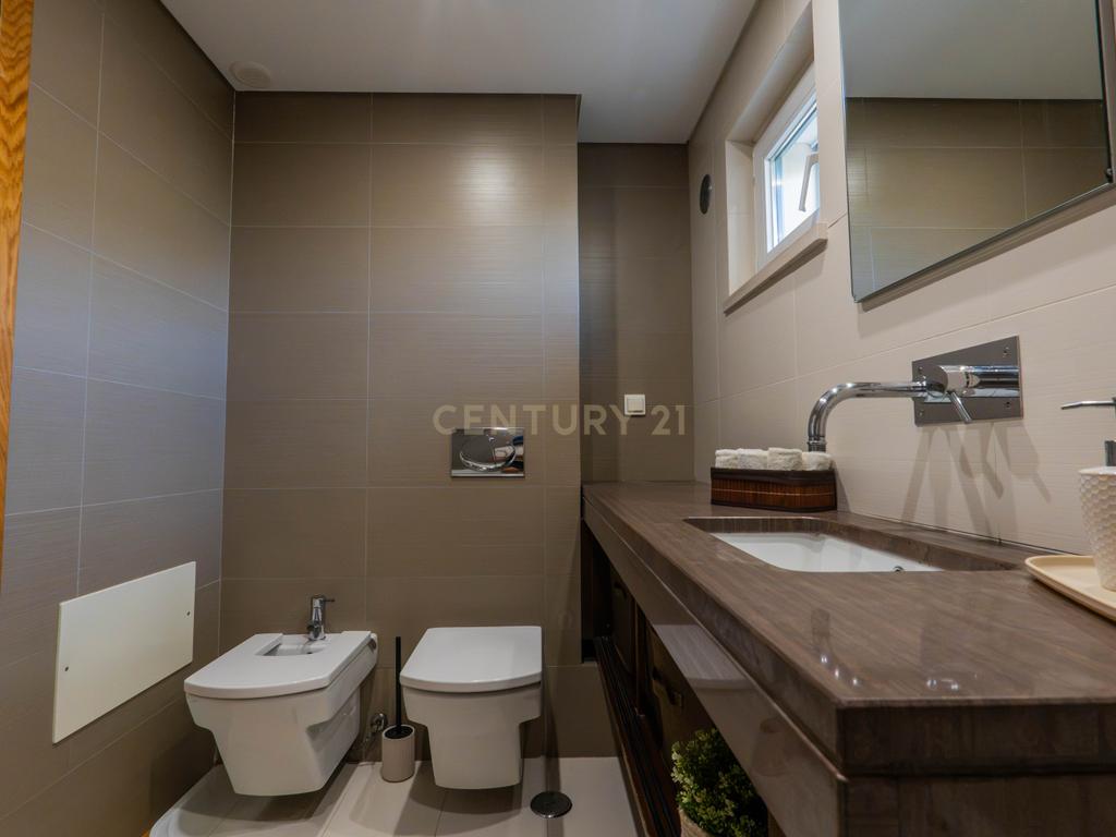 T2 com 115m² na Quinta de São Macário | Varandas | Elevador | Arrecadação | Vista de mar subtil - Image 29