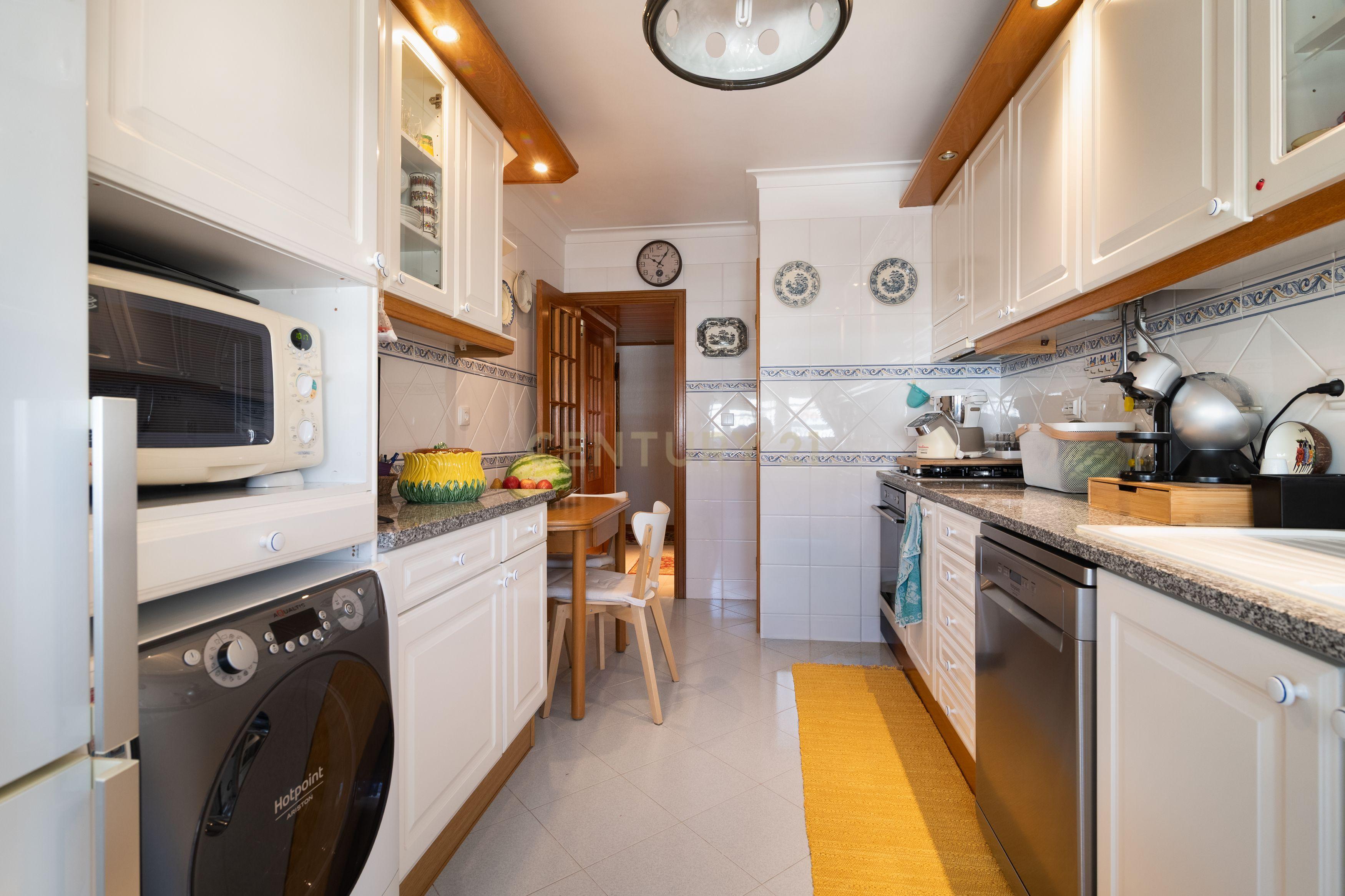 Fotografia 10 de T3 NA QUINTA NOVA | ODIVELAS | 124 m² | 2 LUGARES DE GARAGEM