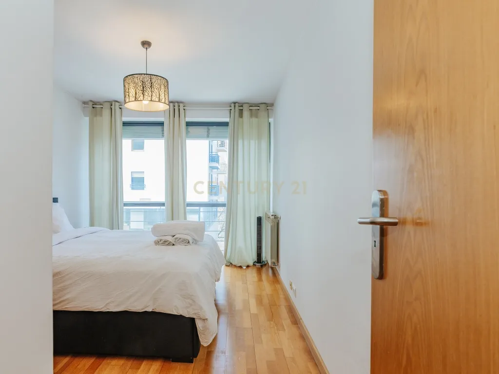 T2 - Condominio Portucalle - Parque das Nações - Image 16