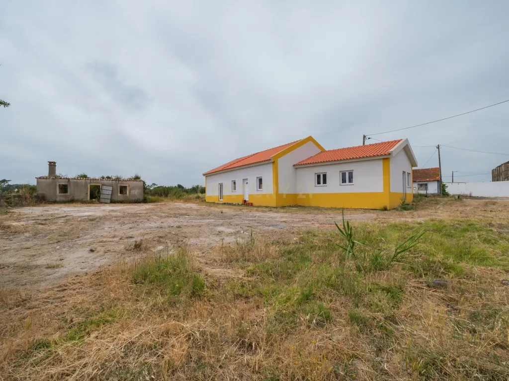 Moradia para Reabilitar com Projeto Aprovado em Óbidos - Image 10