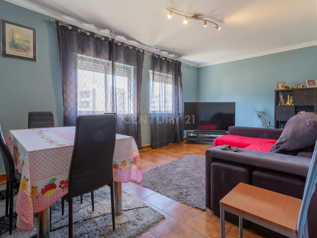 Apartamento T3 no Feijó - Image 8