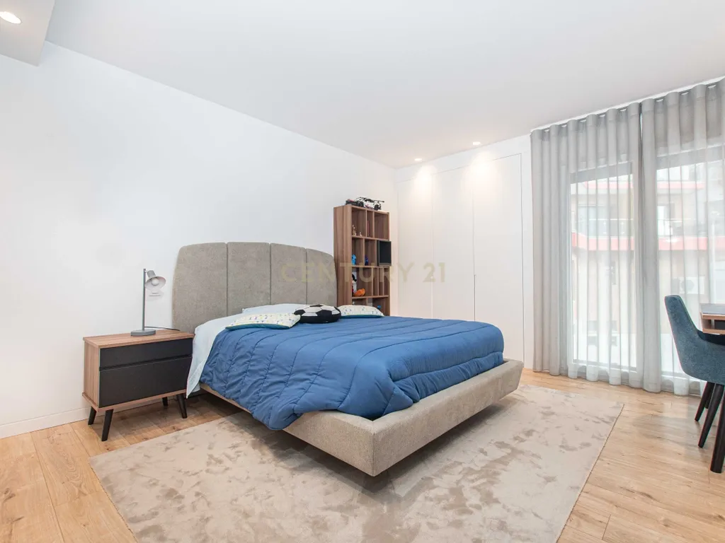 Apartamento T4 com Terraço e Box para 2 Viaturas | Jardim da Amoreira | Odivelas - Image 20