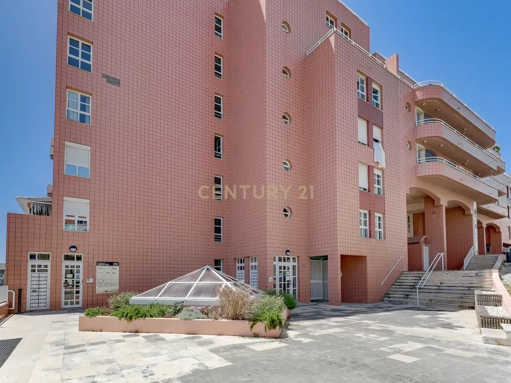Apartamento no Condominio Gaivotas do Tejo - Image 18