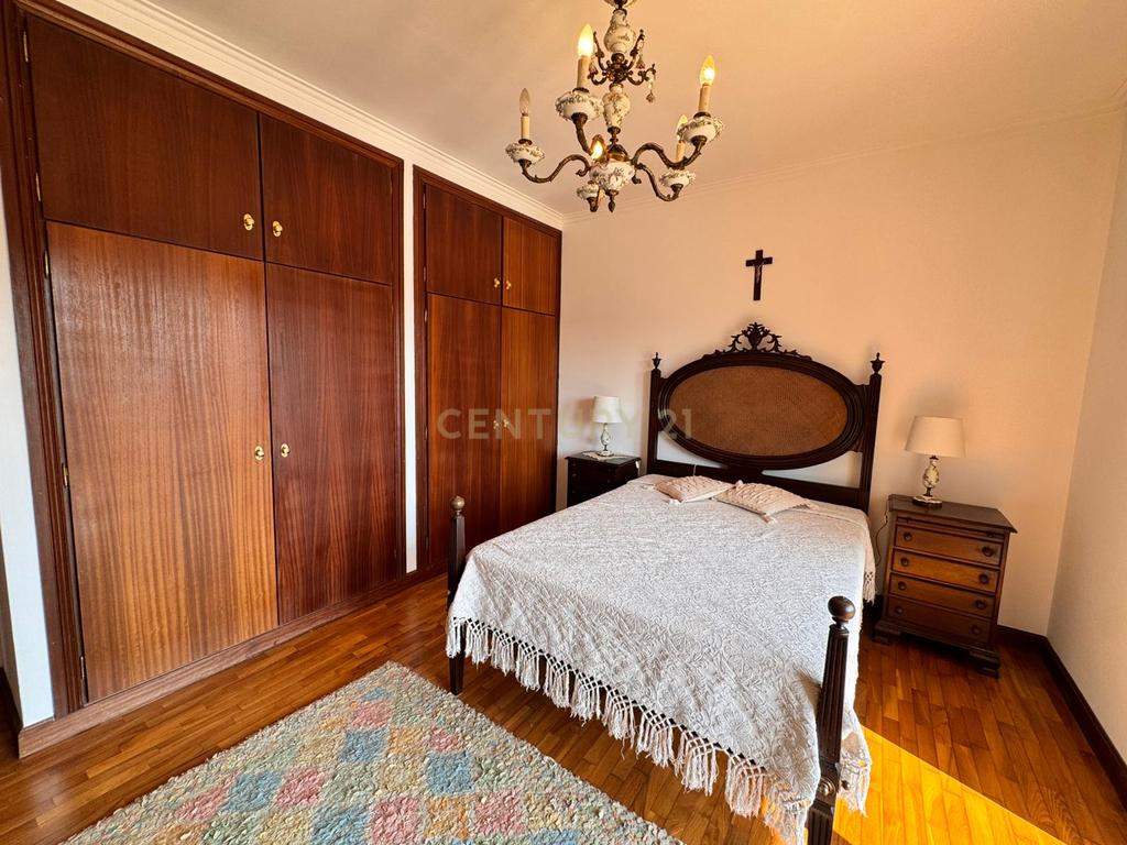 Luxuosa Moradia T5 em Esposende com Vista Deslumbrante - Image 16