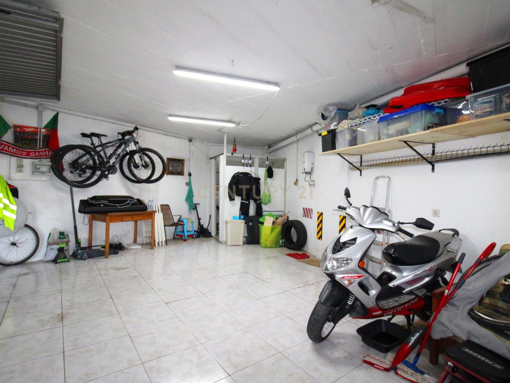 Apartamento T2 em Seixal - Oportunidade Única! - Image 20