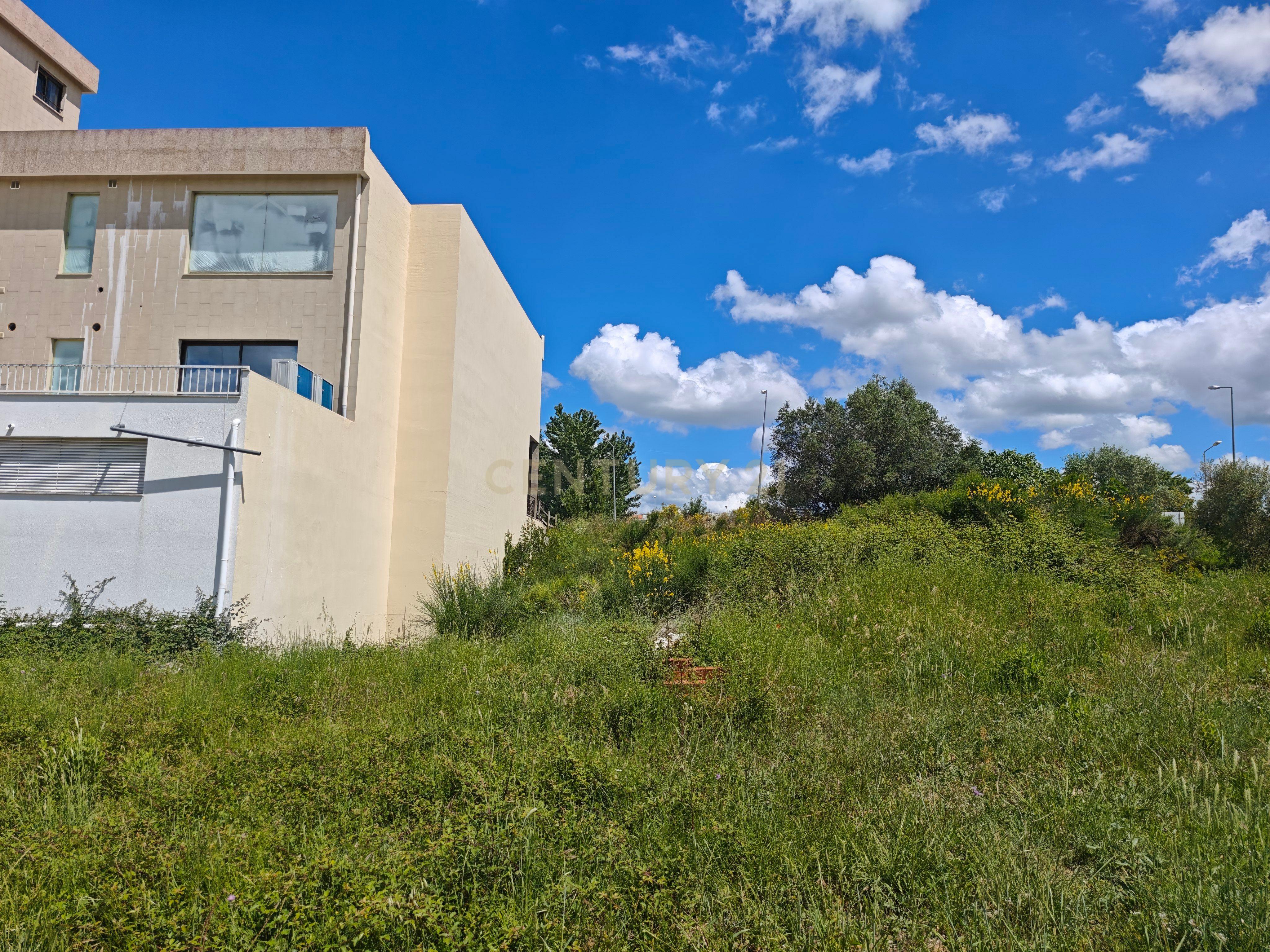 Fotografia 7 de Lote para Prédio de 6 Pisos com Projeto Aprovado - Hospital Torres Novas