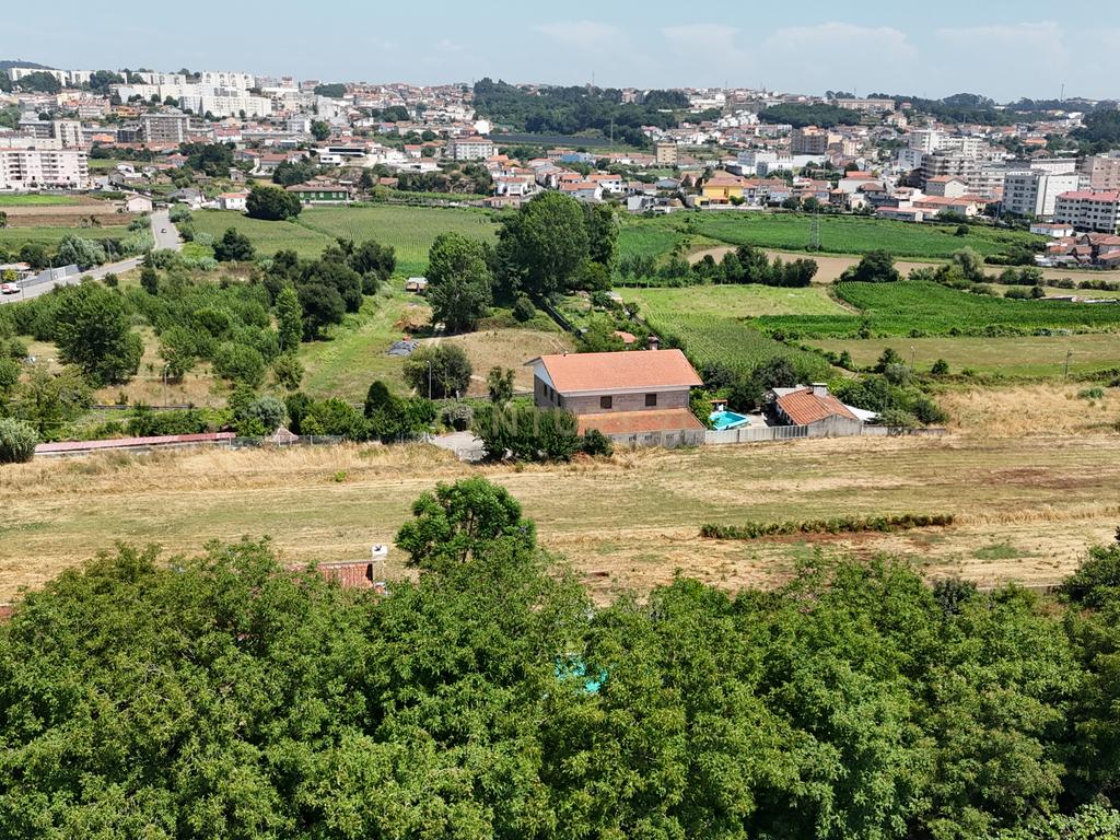 TERRENO PARA CONSTRUÇÃO EM FÂNZERES | METRO | 1714M2 - Image 10