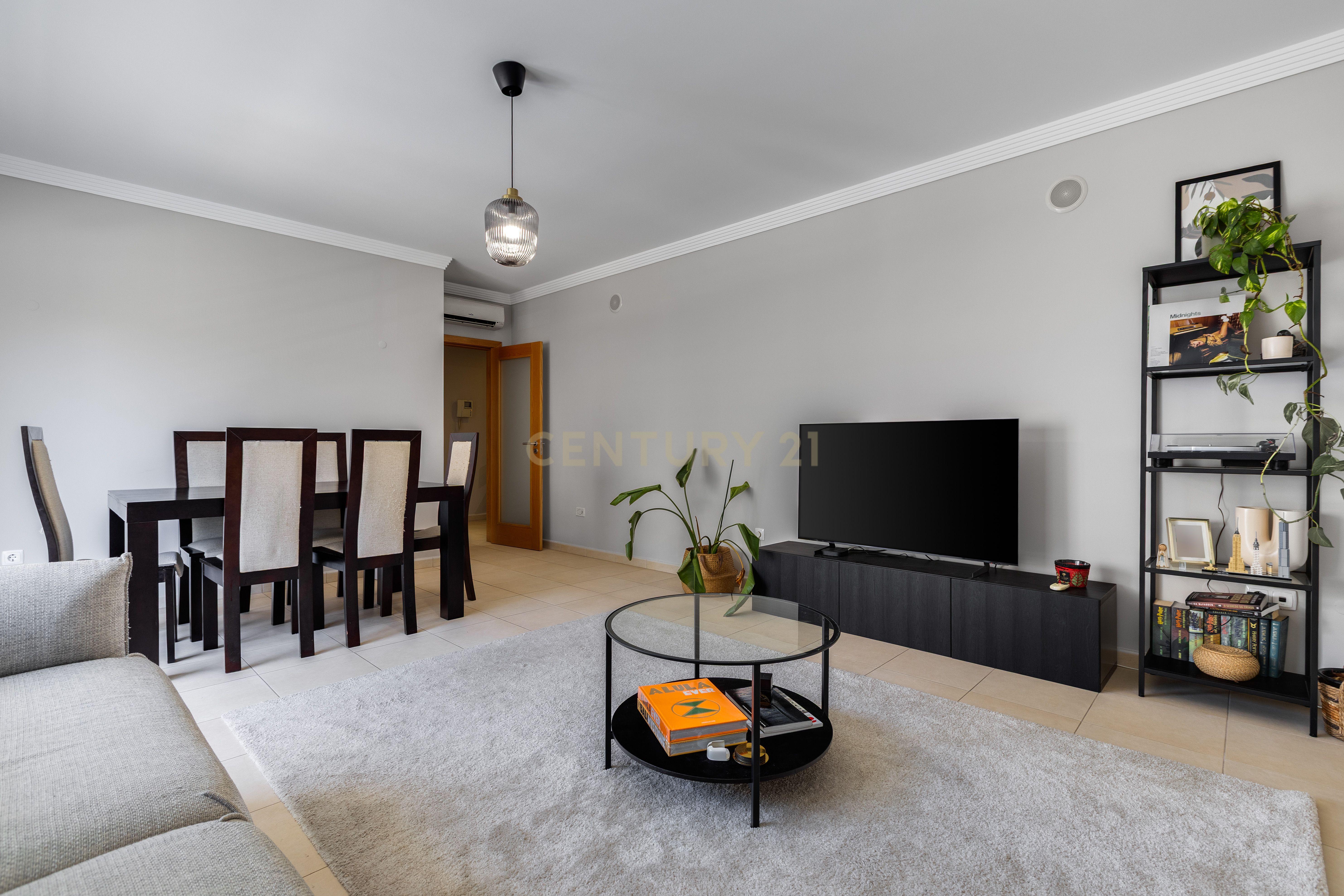 Fotografia 5 de Apartamento T3 com Garagem na Quinta João de Ourém — Olhão
