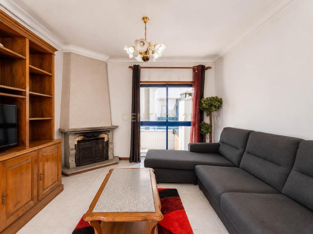 Apartamento T2 no Centro de São Pedro da Cova | Gondomar | Lugar Garagem - Image 2
