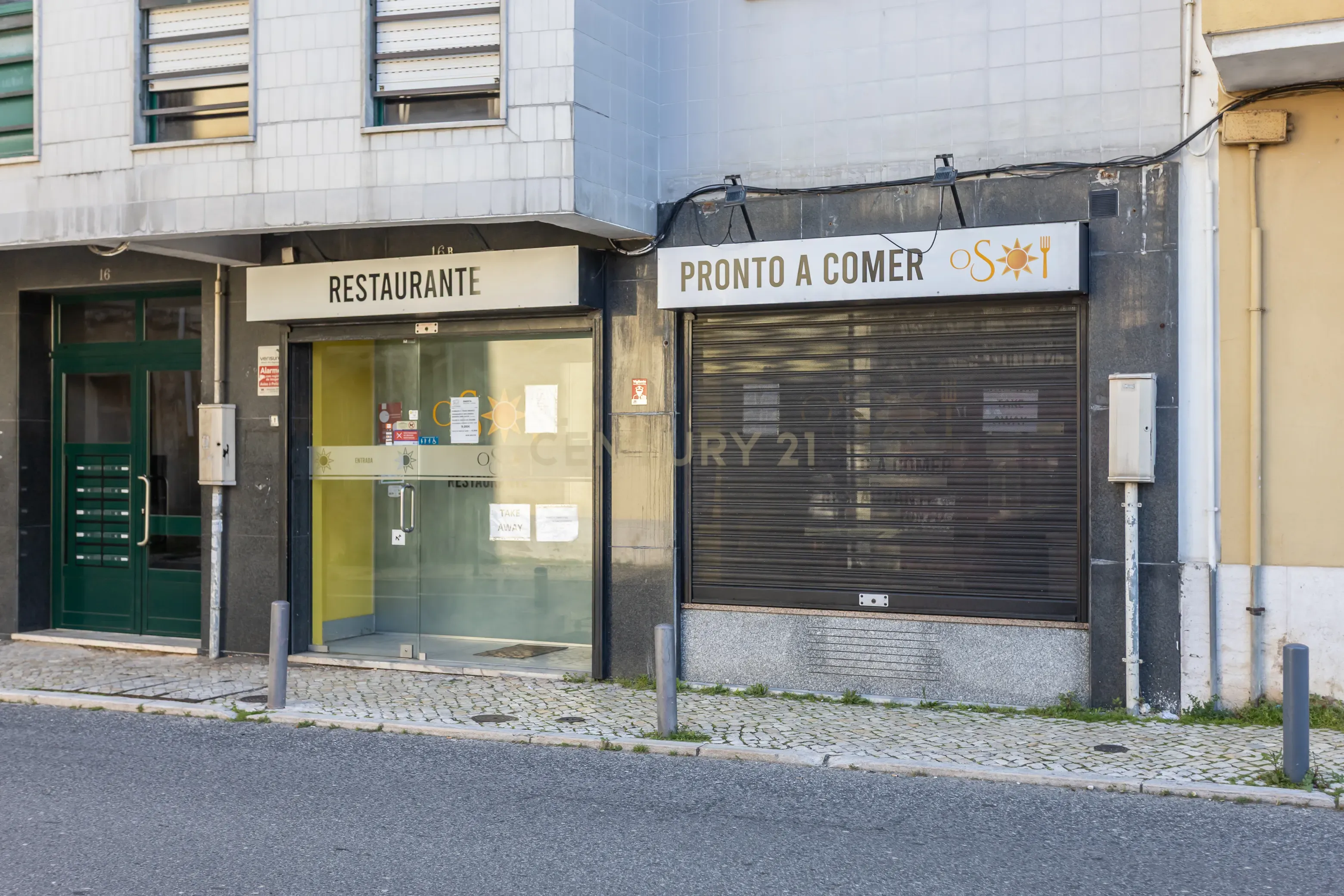 Restaurante com opção de Takeaway à Venda no centro de Amadora. - Image 16