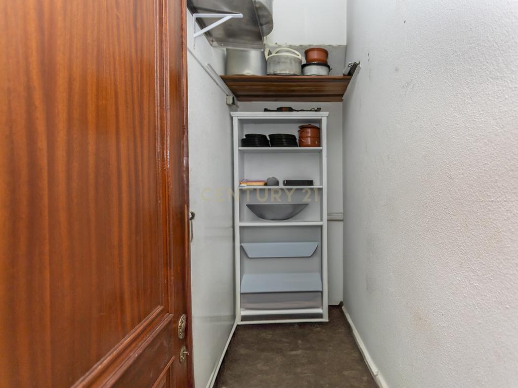Restaurante Self-service com opção de Take-away à Venda no centro de Amadora. - Image 15