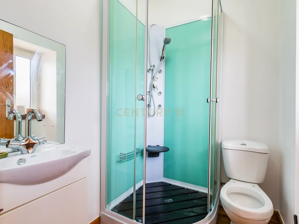 Moradia T3 com Piscina e Vistas para a Natureza – Chainça | Leiria - Image 8