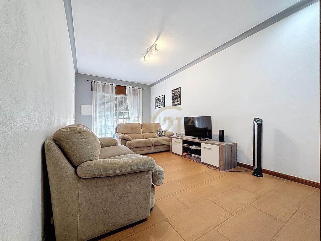 Excelente moradia T2 com garagem em Ribeirinha - Image 3