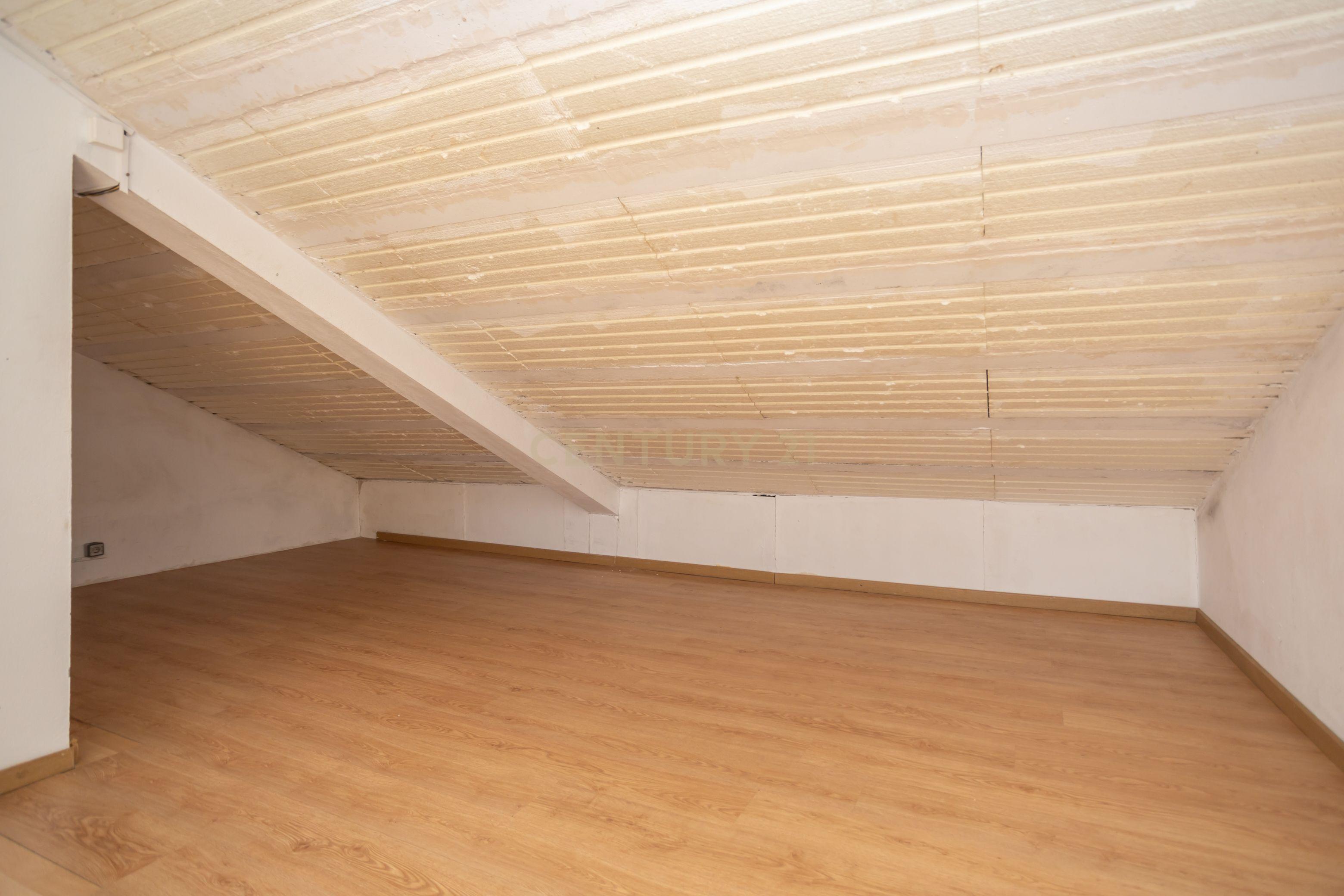  Moradia T3 em Amora - Seixal com Terraço e Garagem  - Image 40