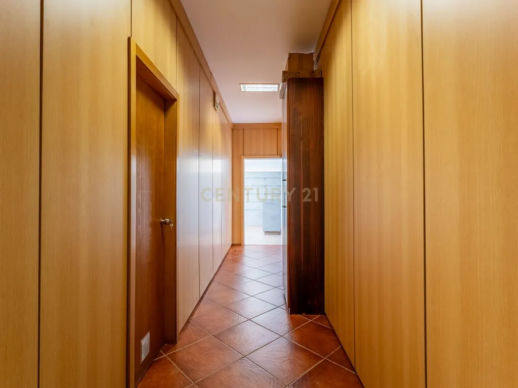 Loja em Alfragide, central, 367 m2 - Image 14
