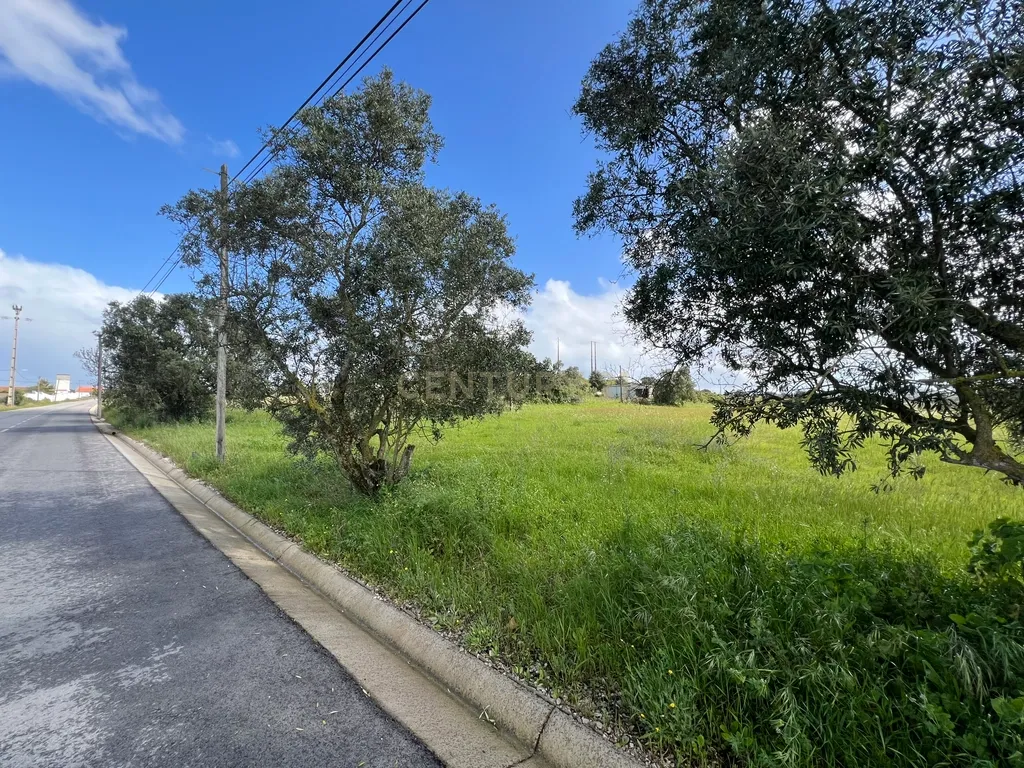 Terreno Industrial de 20.500 m² em Localização Estratégica - Image 4
