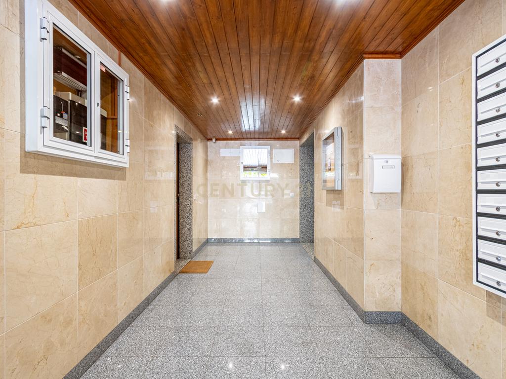 Exclusivo T4 Duplex na Urbanização da Cavaleira | 205 m² de Área Total | Parqueamento - Image 34