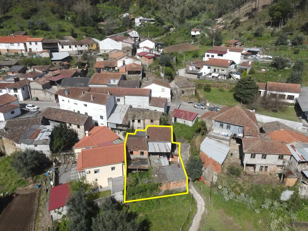 Moradias para Reabilitação em Vila Nova de Poiares - Image 39