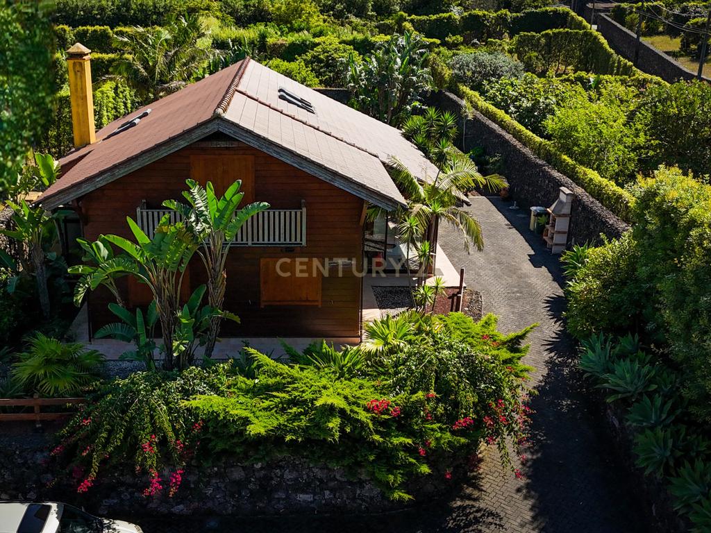  Country House em São Miguel, Açores: Refúgio Privado de Charme com piscina e quinta - Image 4