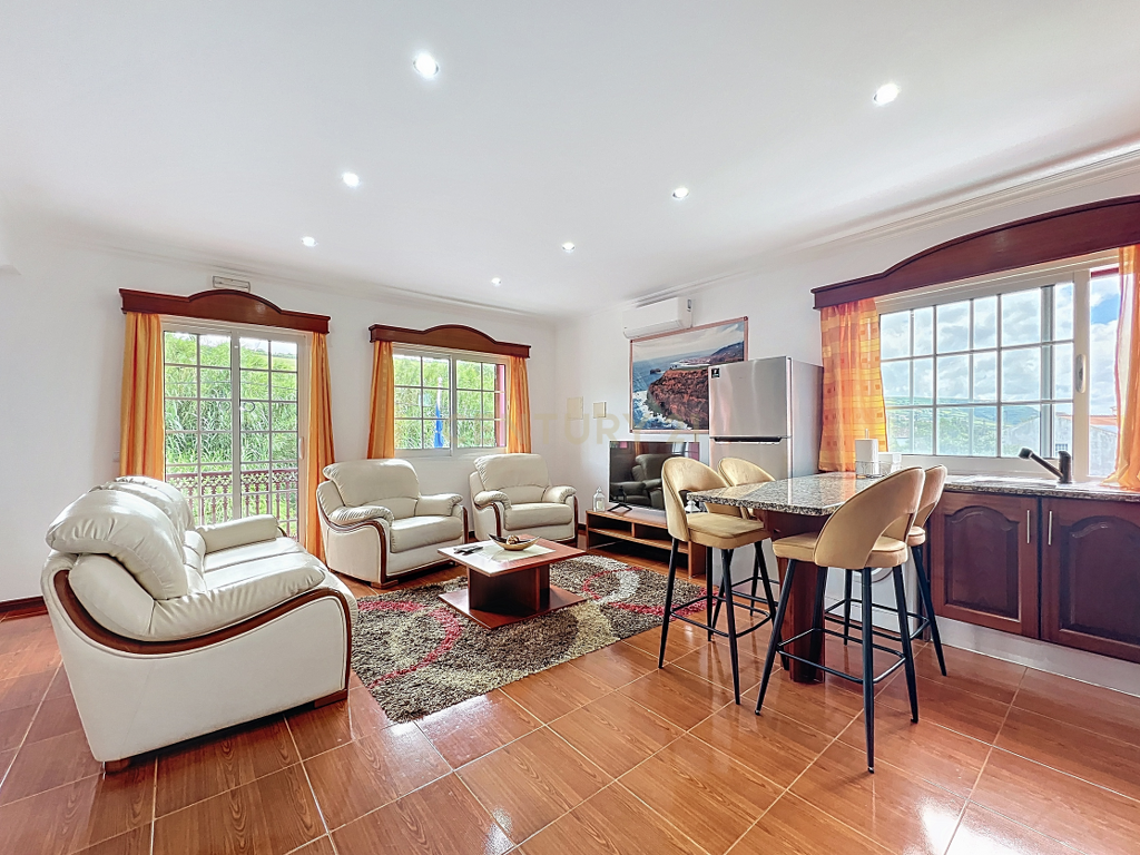 🏡 Moradia Única com Vista Mar — 3 Apartamentos | AL em Funcionamento | Feteiras, Ponta Delgada - Image 32