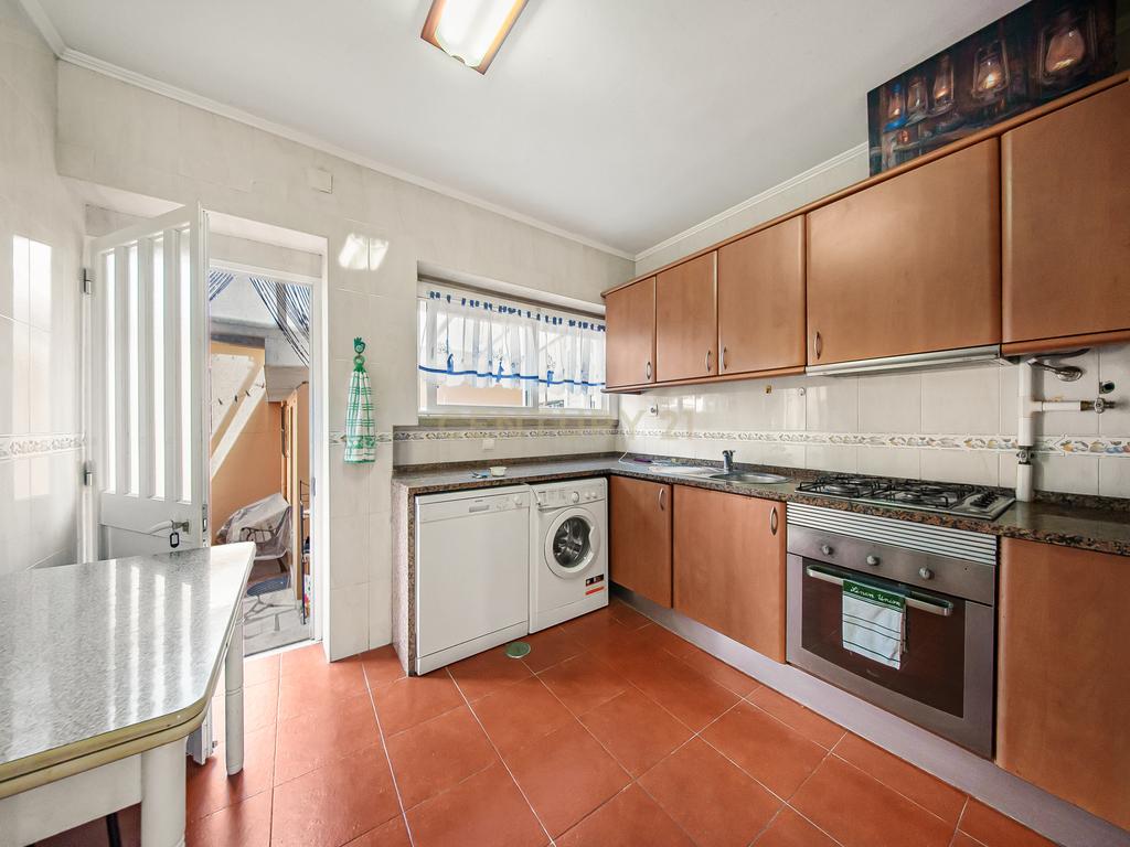 Moradia T4 em Agualva-Cacém (RESERVADO) - Image 21