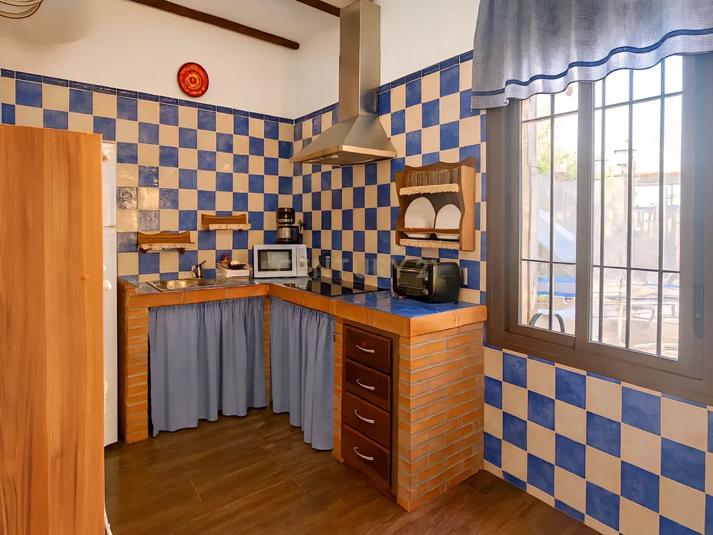 Exclusiva Propriedade Boutique com 3 Apartamentos Independentes, Piscina e Jardim Privado perto de Ronda – Elevada Rentabilidade Turística - Image 38