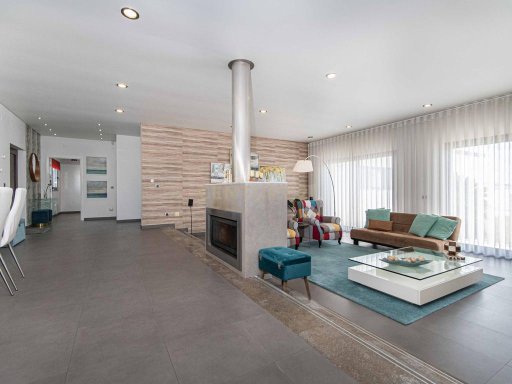 Moradia Térrea T4 no Montijo — Isolada, Moderna e com Piscina - Image 5
