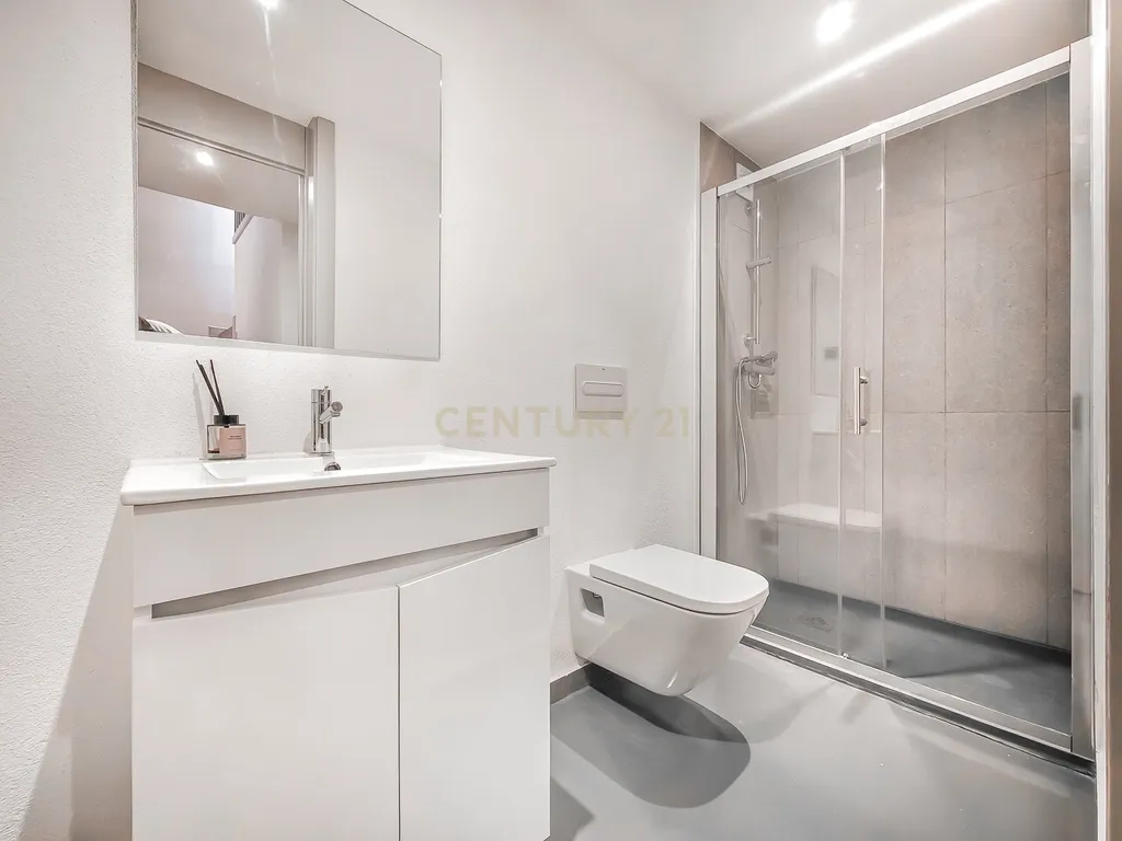 Moradia T4 em Condomínio Privado | Piscina | 6WC | Jardim | Terraço | Box | Quinta do Brilhante | Albarraque A 5 Minutos Do colégio Tasis internacional - Image 48
