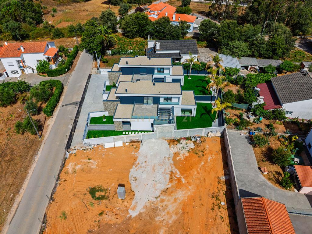 Moradia Contemporânea T3 Construção Nova em Fátima, Ourém - Image 42