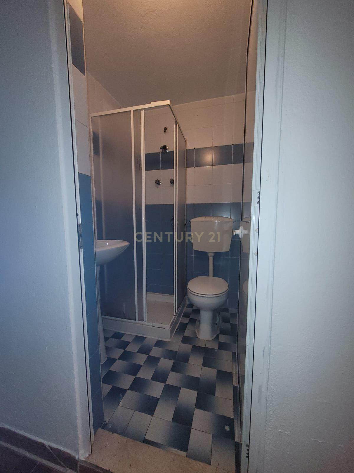 Moradia T2 em Vialonga - Image 10