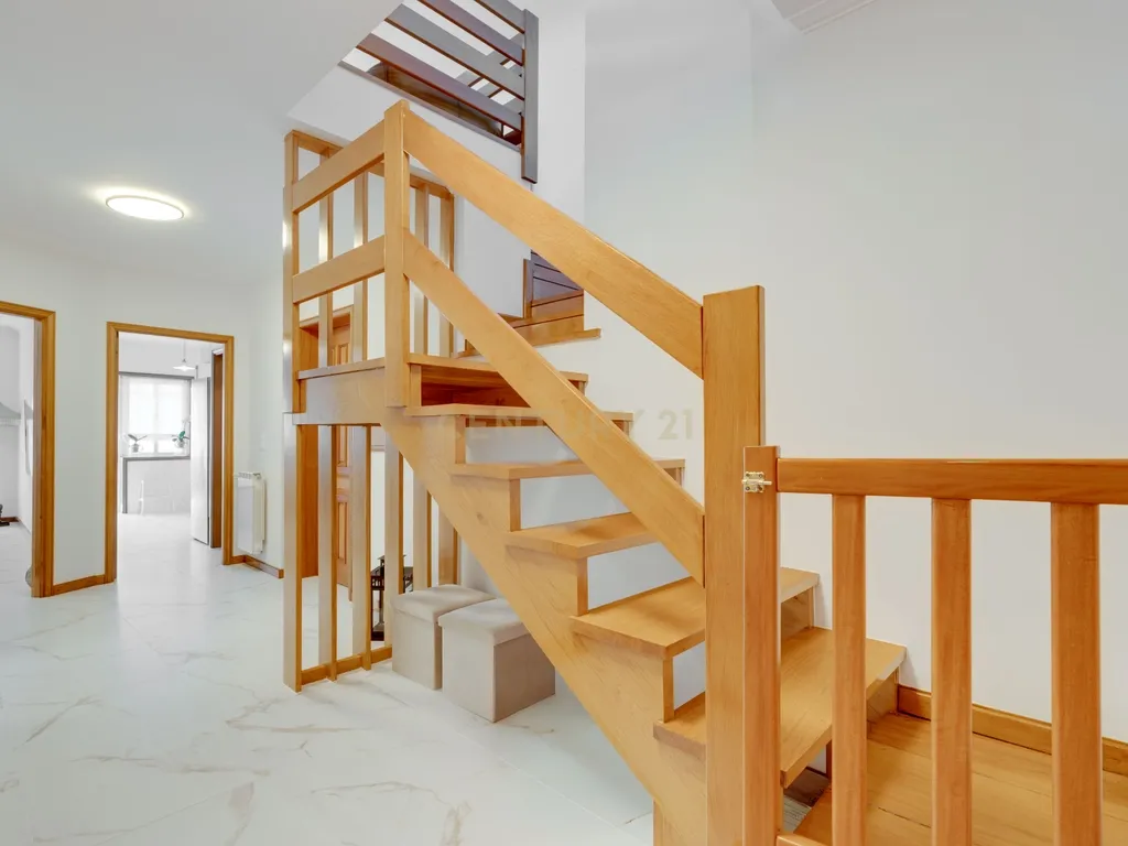 T2+2 Duplex c/ Sótão amplo (248m²) | S. Félix Marinha - Image 18