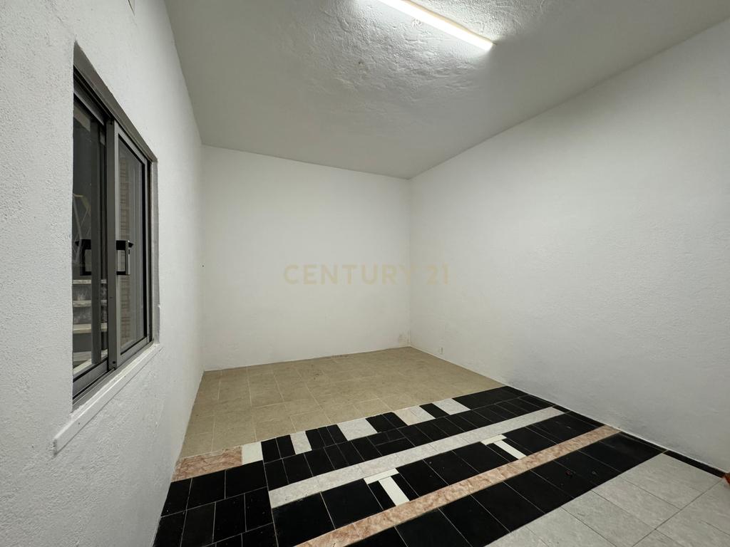 Anexo para arrumos ou armazém em São João da Talha. - Image 6
