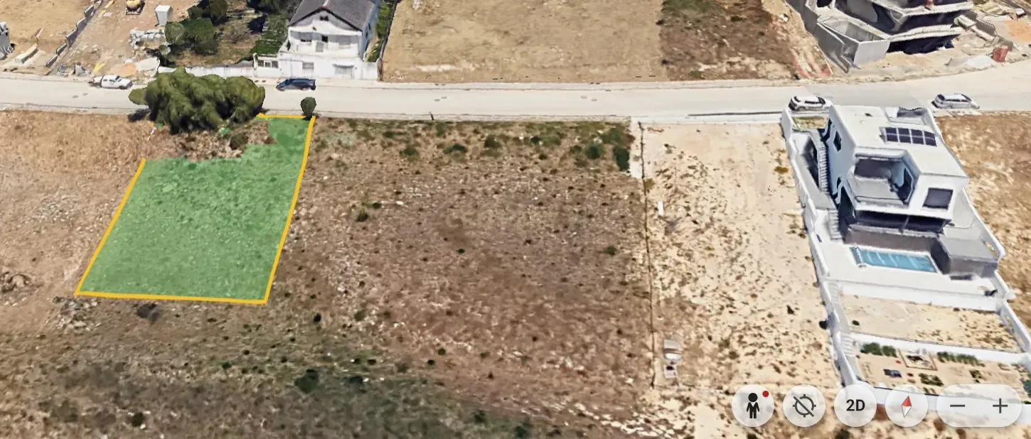 Fotografia 9 de LOTE DE TERRENO PARA MORADIA T4 em VIALONGA