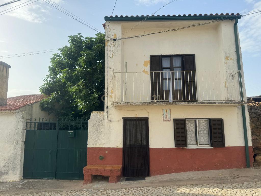 Moradia T3 com Logradouro , Zebreira - Image 2