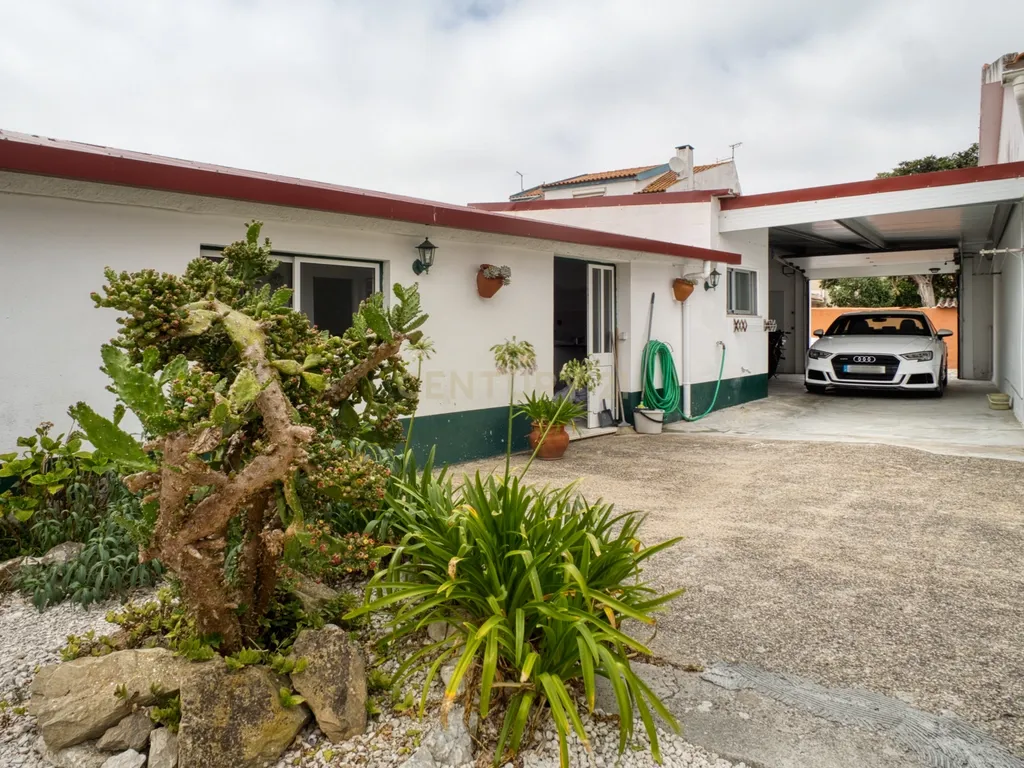 Linda Moradia T2 com Jardim e garagem a poucos kms de Martinho do Porto - Image 25
