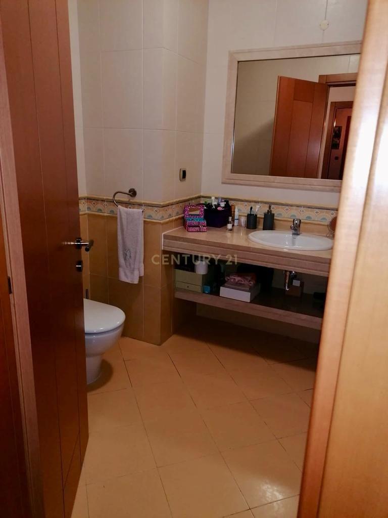 APARTAMENTO T4 SOLAR DAS MARINHAS - Image 6