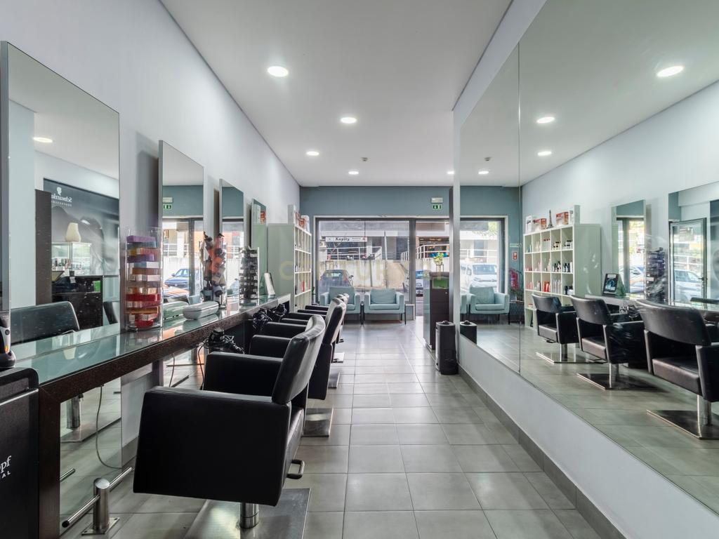 Loja com 90 m² na Quinta do Bom Retiro, Sobreda - Image 15